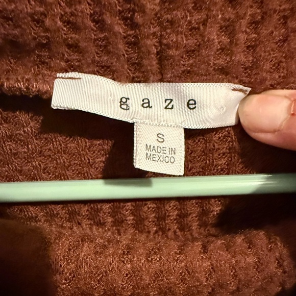 ❤️Gaze Warm Brown Cowl Neck Sweater - Picture 2 of 5